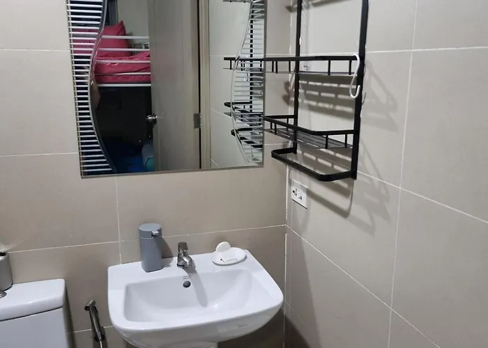 2bedroom,2bathroom,swimming Pool,family Type * Manila